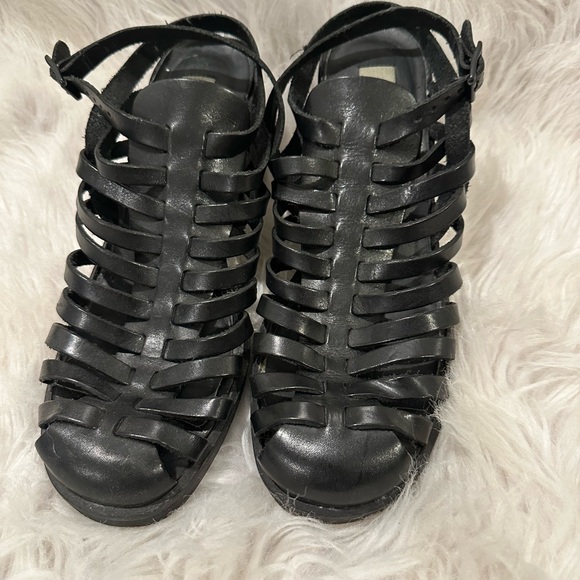 Mia Leather Gladiator Sandals - Picture 2 of 9